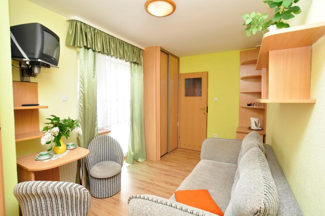 Blekit Appartement Darlowko Buitenkant foto