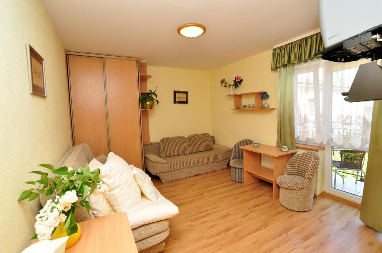 Blekit Appartement Darlowko Buitenkant foto