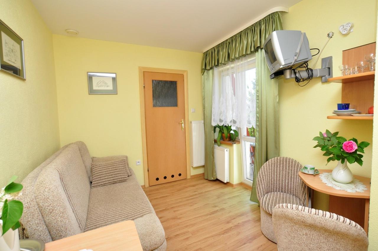Blekit Appartement Darlowko Buitenkant foto
