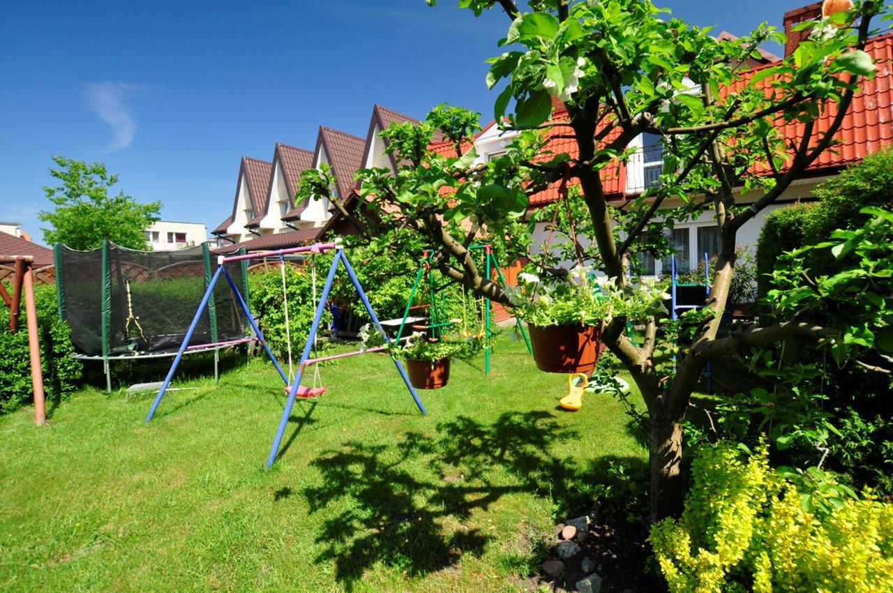 Blekit Appartement Darlowko Buitenkant foto