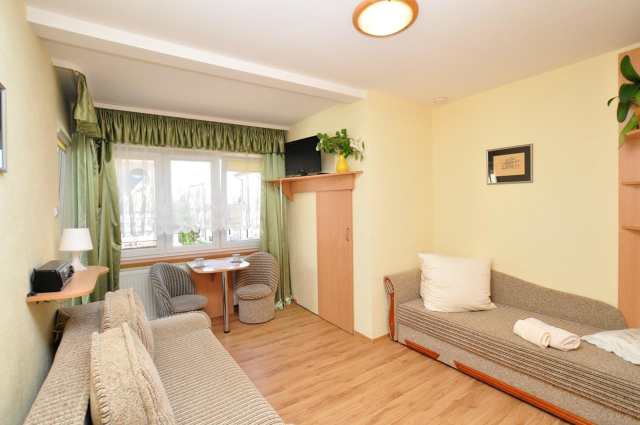 Blekit Appartement Darlowko Buitenkant foto